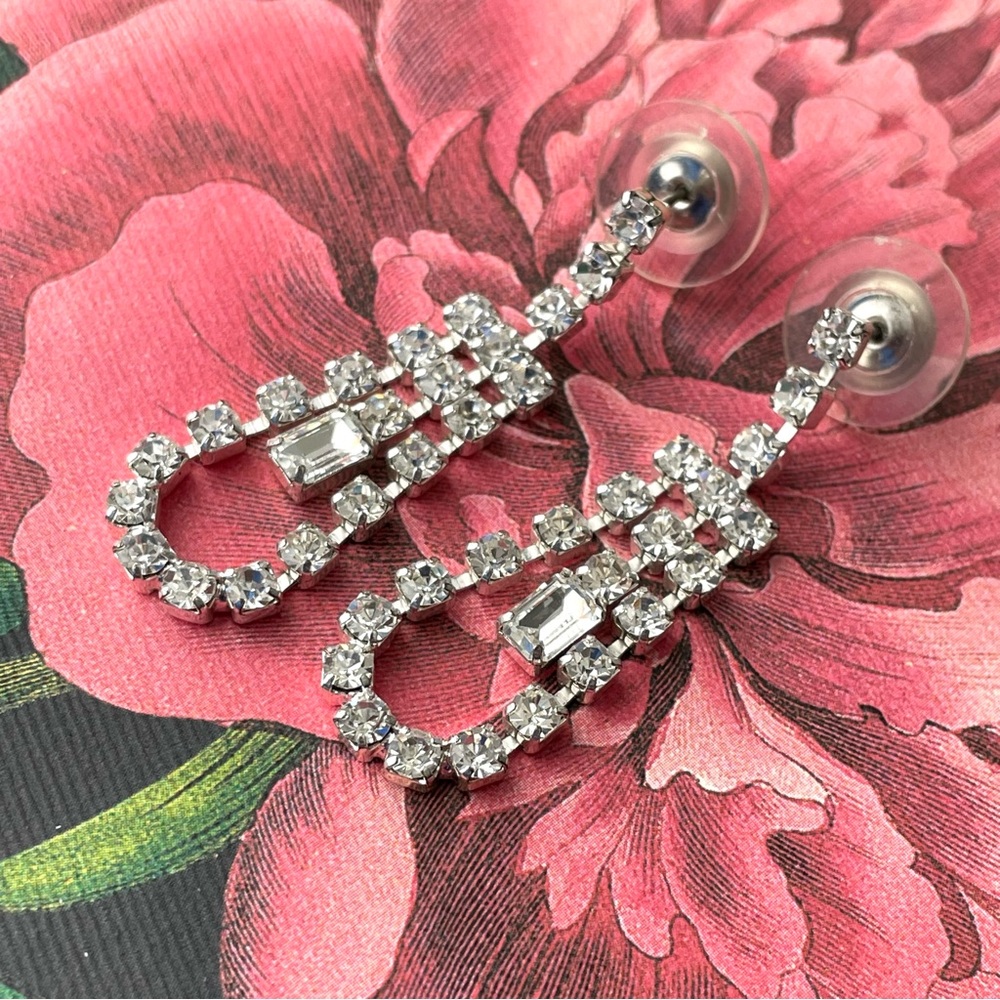 Vintage sparkly clear/white rhinestone Art Deco style rounded dangle earrings